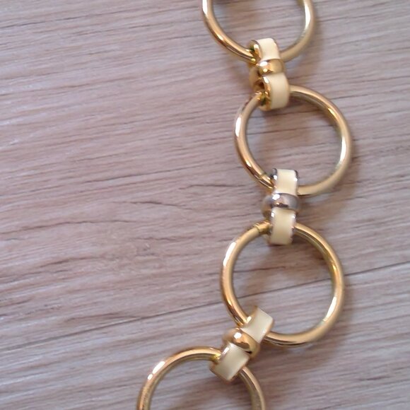 Banana Republic Necklace - Picture 4 of 5